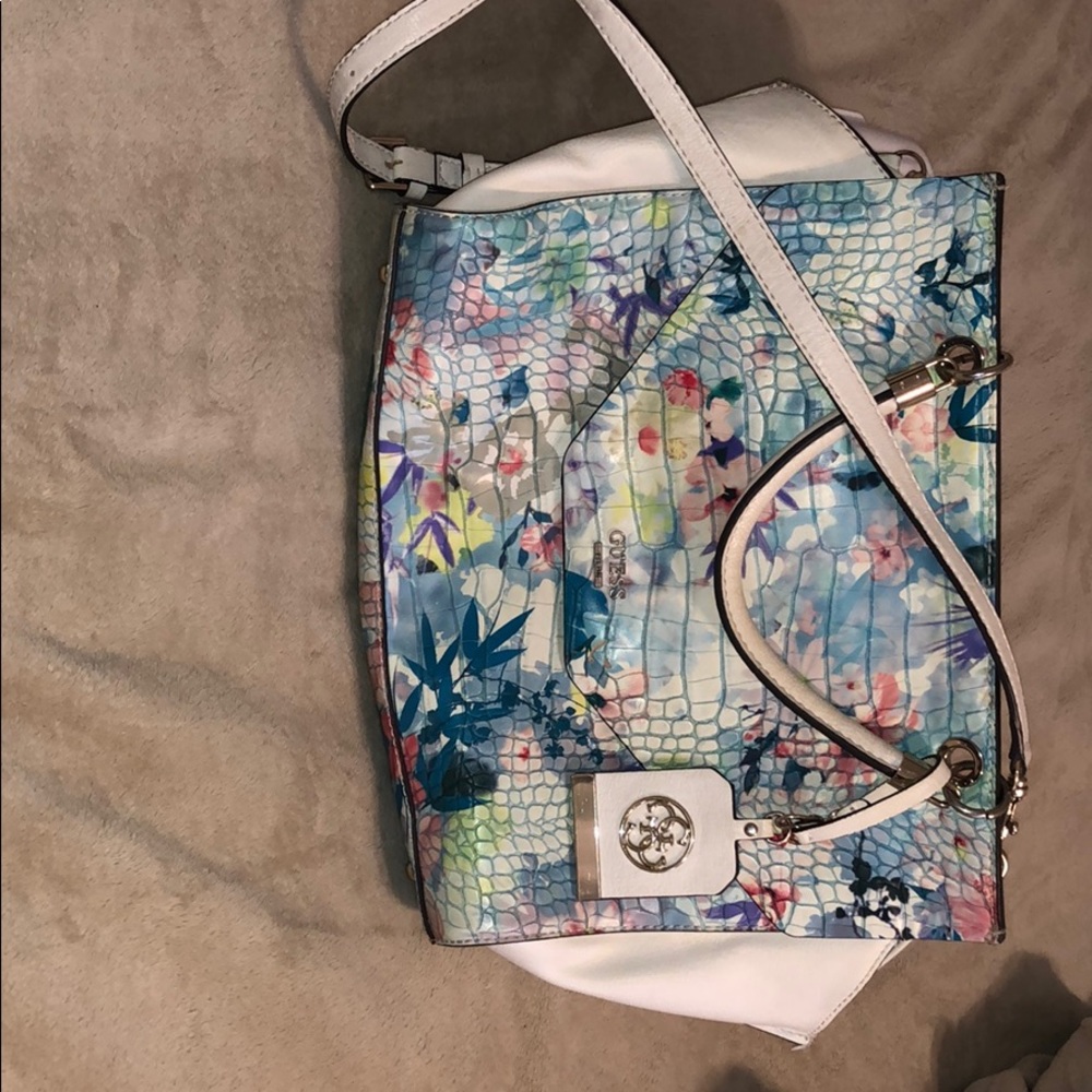 Guess purse